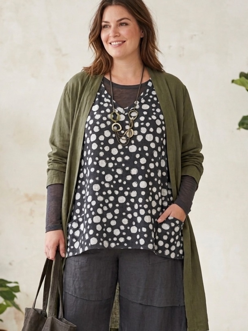Onque Casuals‎ Black and White Polka Dot Knit Tunic Top Patch Pockets V Neck 1X